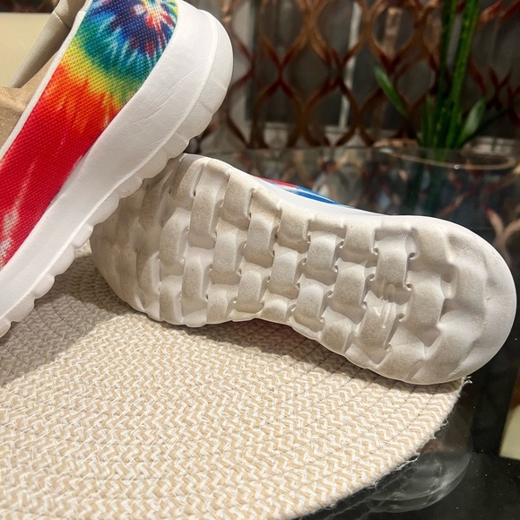Skechers Tie-Dye Slip-On Sneakers - Picture 4 of 6